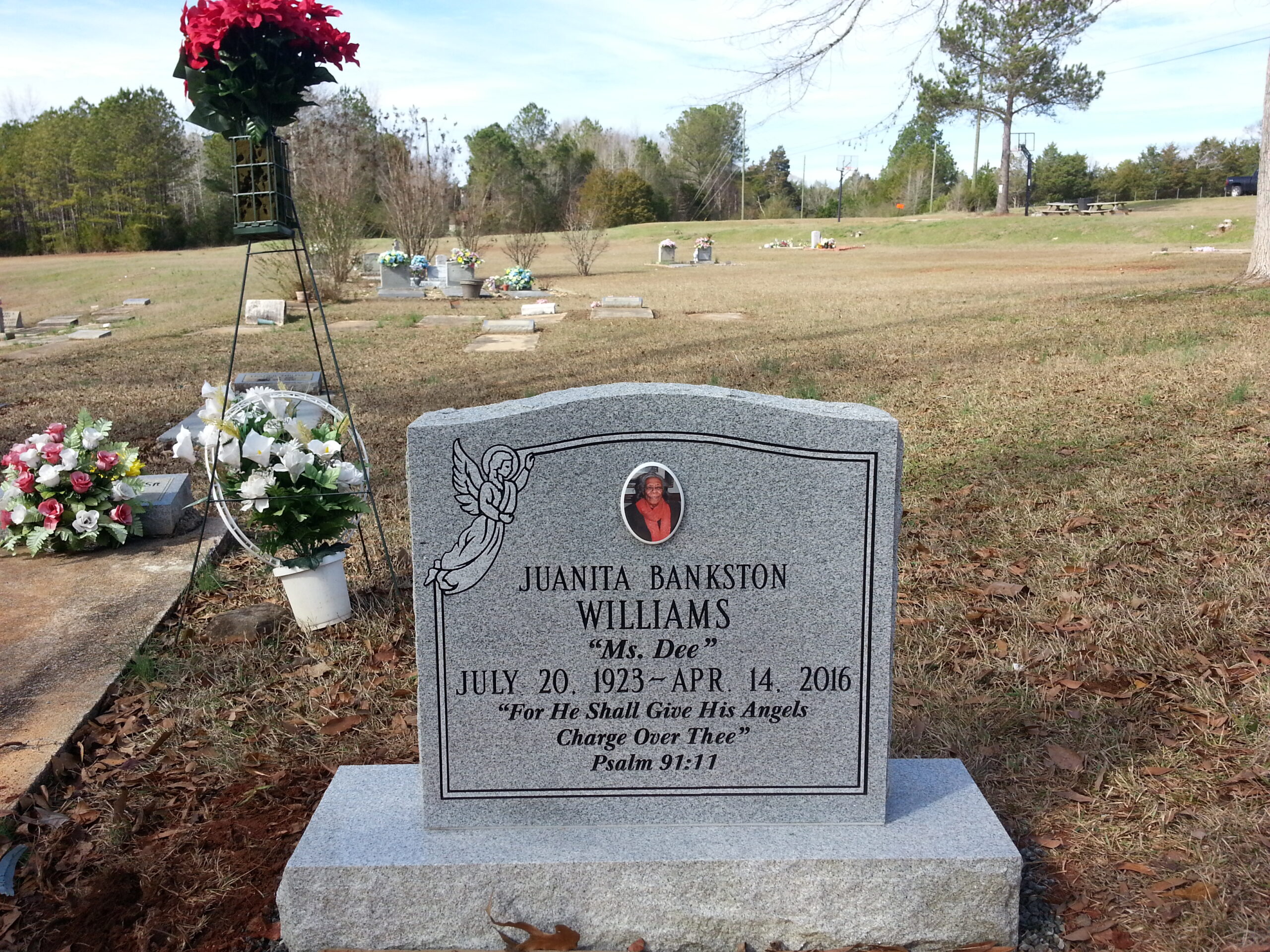 20170127_131841 gravestone with photo