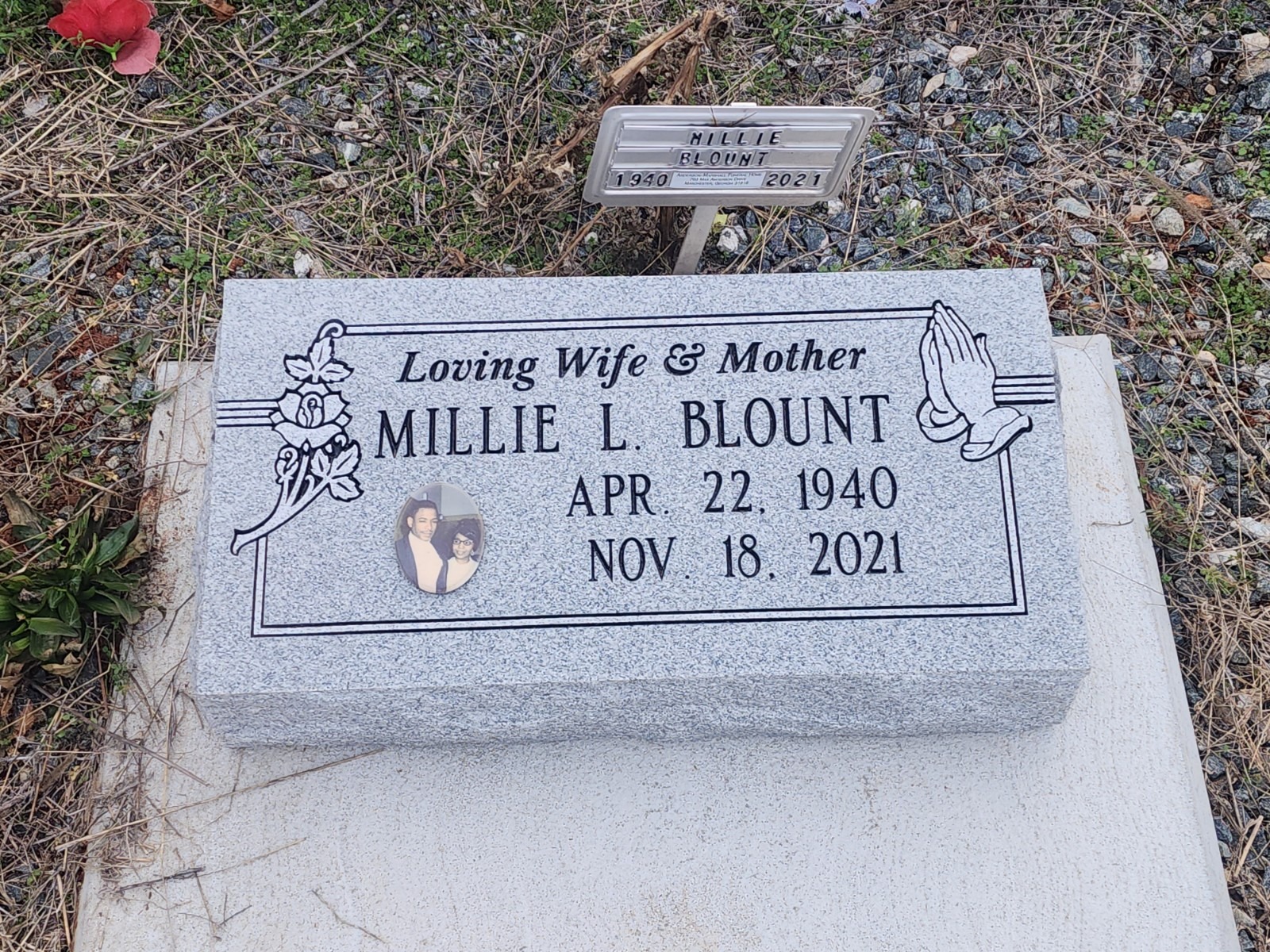 bevel headstone with photo