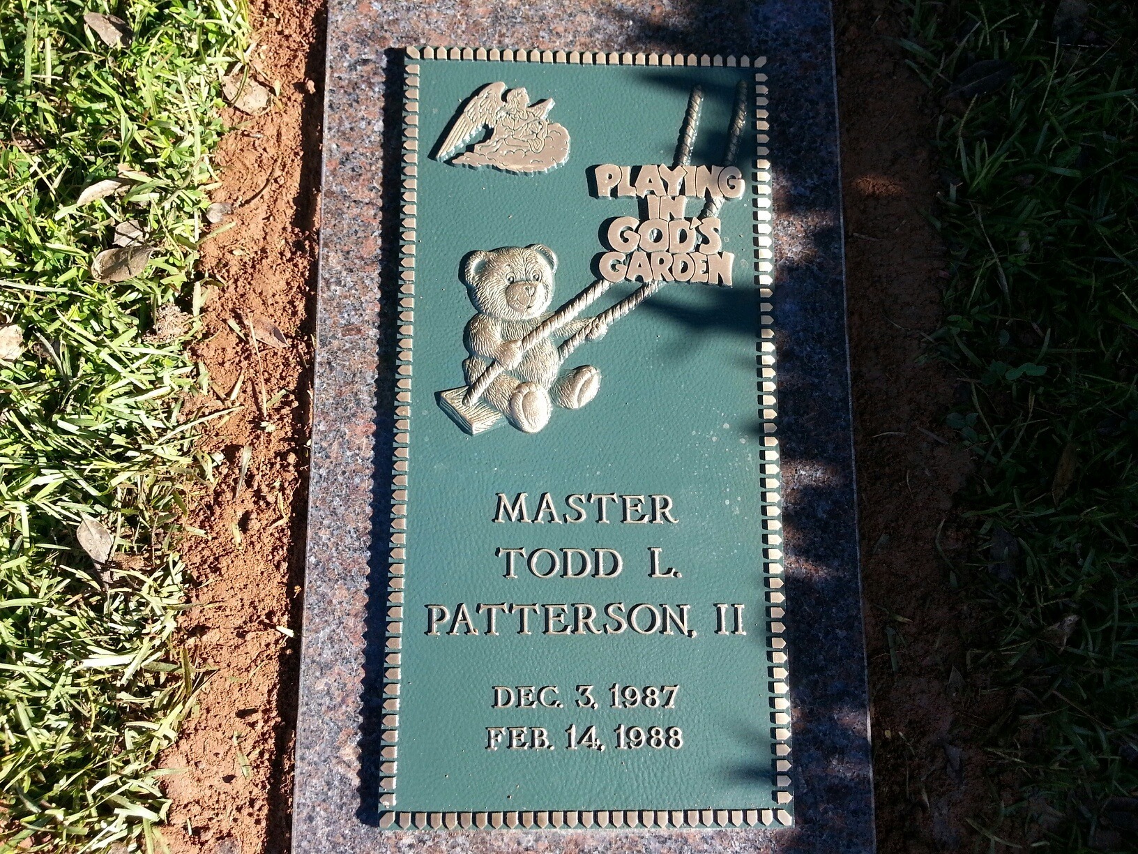 Patterson Memorial child's bronze headstone